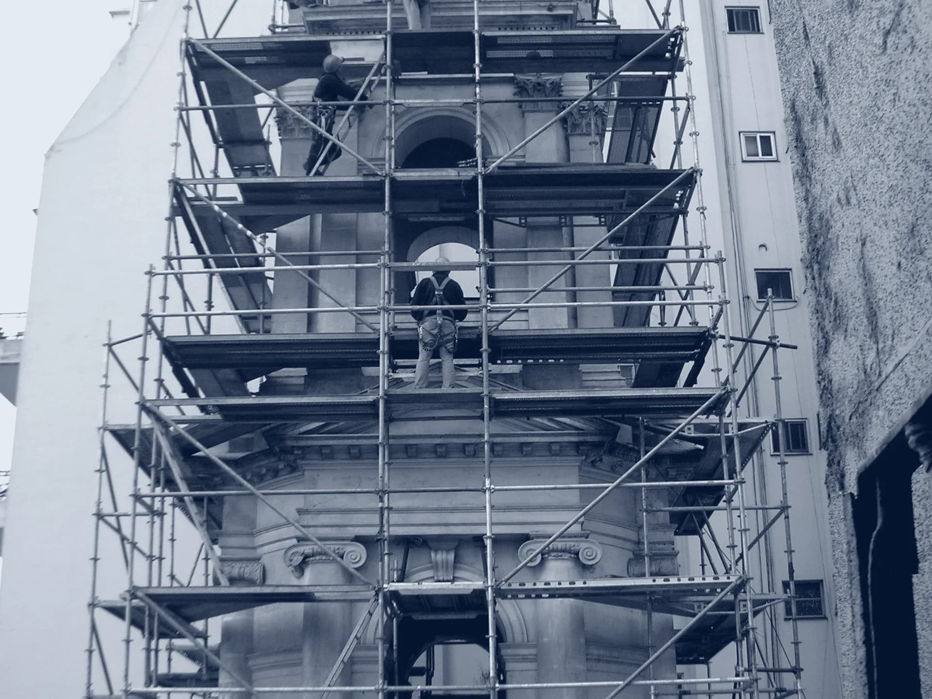 Montaje de estructura tubular, etapa 2